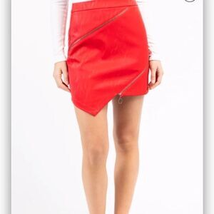 Nordstrom Le Lis Faux Leather Zippered Asymmetrical mini skirt - M‎